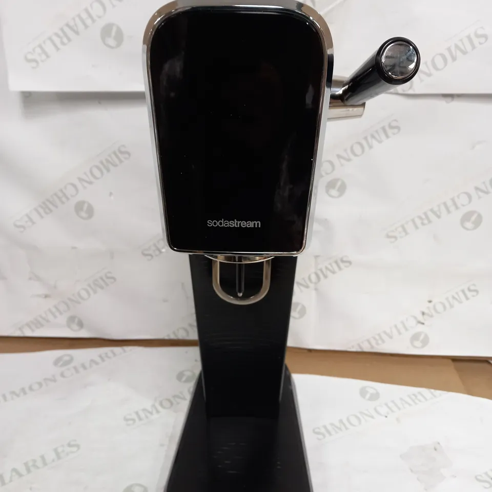 ART SPARKLING WATER MARKER - BLACK