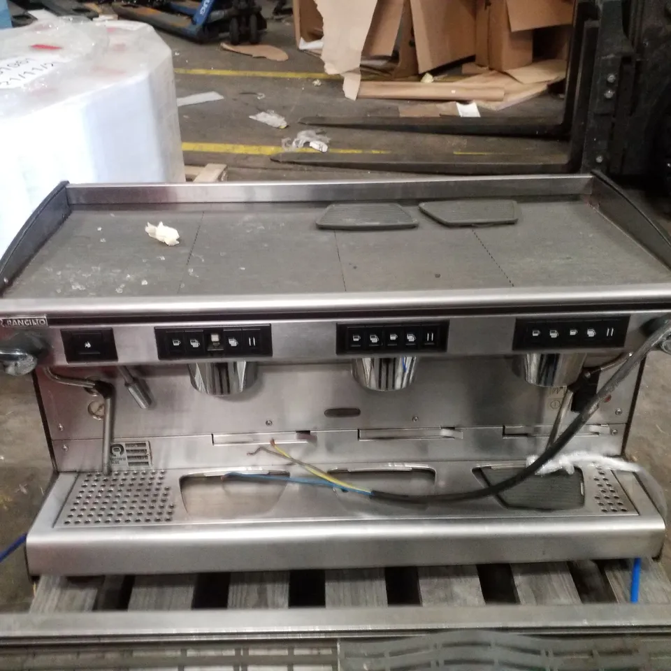 RANCILIO RAN7-3 COMMERCIAL 3 GROUP BARRISTA COFFEE MACHINE