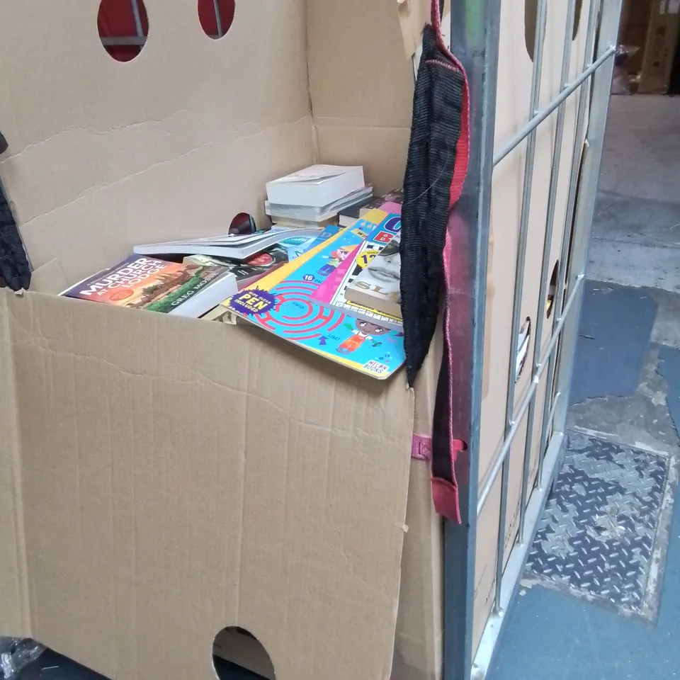 LARGE QUANTITY OF ASSORTED BOOKS TO INCLUDE A HAUNTING HILL, KOREAN STORIES, WOMEN HOLDING THINGS AND THIEVES GAMBIT