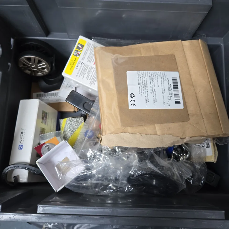 APPROXIMATELY 15 ASSORTED HOUSEHOLD ITEMS TO INCLUDE BP-A MOUNTING PLATE, WOOD FILLER, ZINC PLATED STEEL CHAIN, ETC