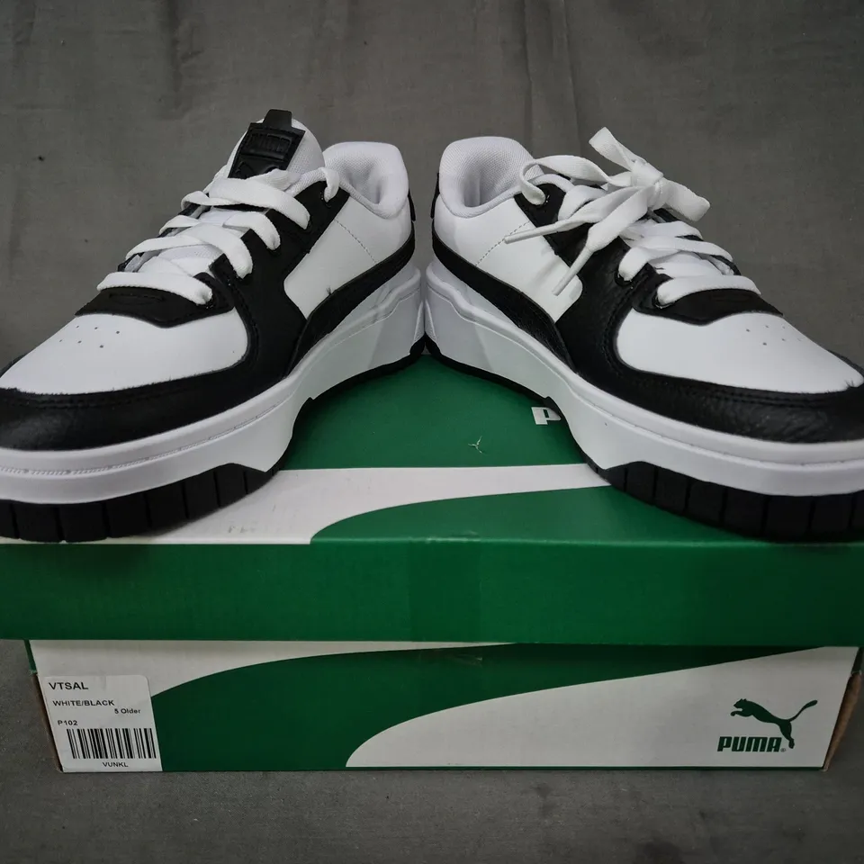 BOXED PAIR OF PUMA CALI DREAM LTH JR SHOES IN WHITE/BLACK UK SIZE 5