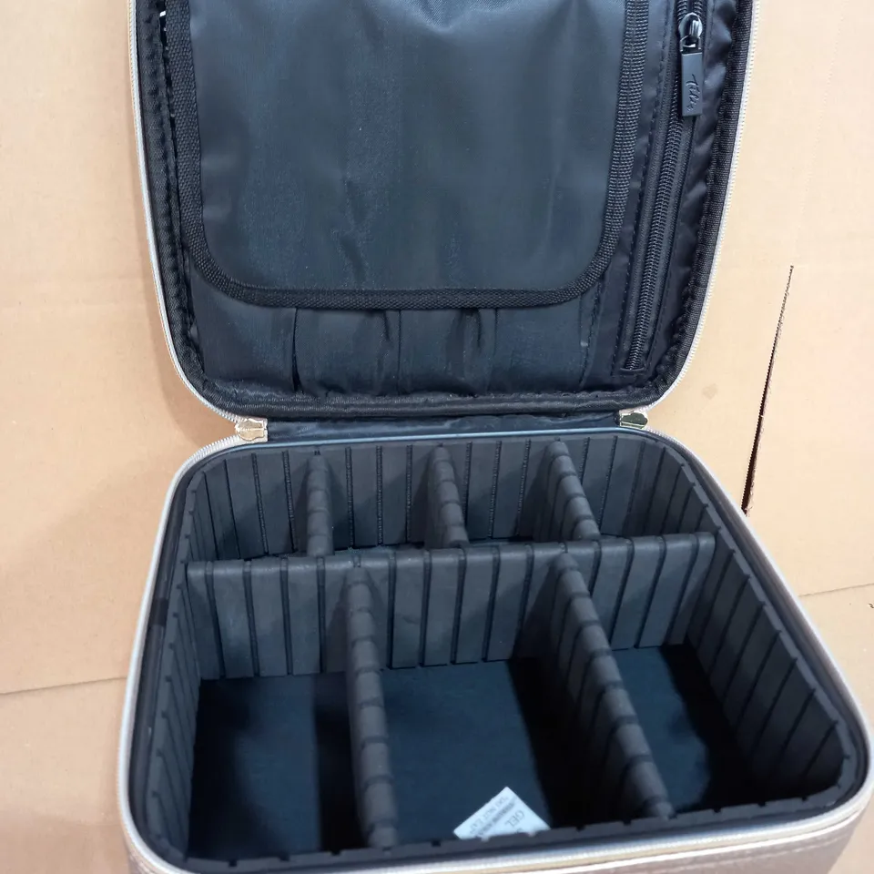 METALLIC MAKE-UP ORGANISER TWO TIER VANITY CASE - GOLD