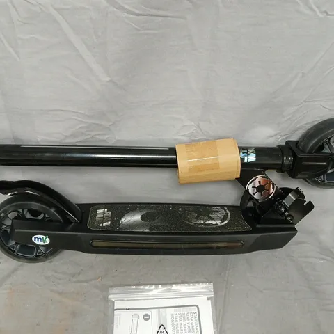 STAR WARS JEDI LIGHTSABER FOLDING INLINE SCOOTER