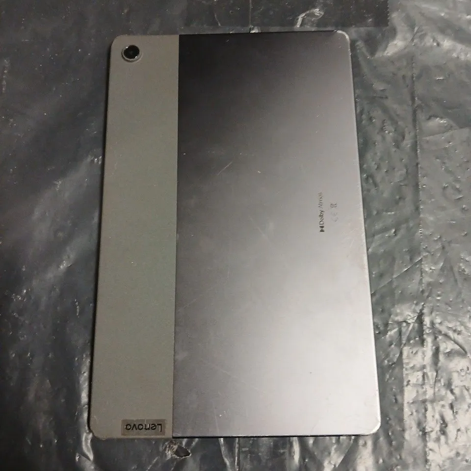 LENOVO TABLET – GREY, CRACKED SCREEN