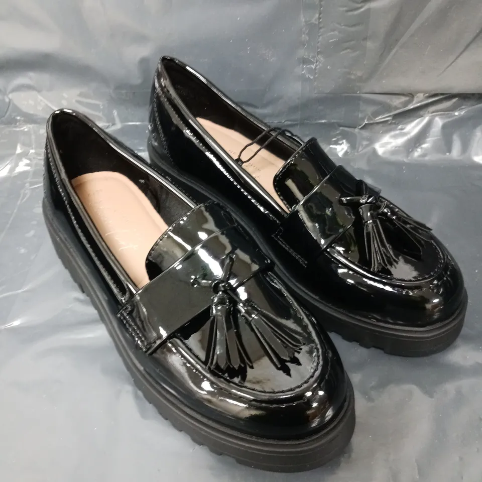 WIDE FIT PATENT CHUNKY TASSEL LOAFERS - BLACK - 4