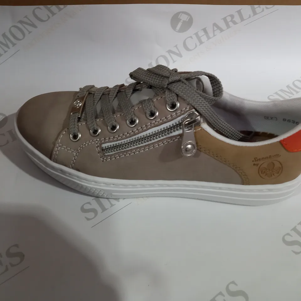 RIEKER GREY SHOES  SIZE 4 