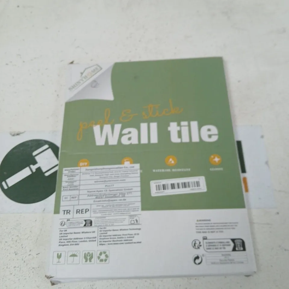 PEEL & STICK 3D WALL TILE KIT – GREEN & WHITE