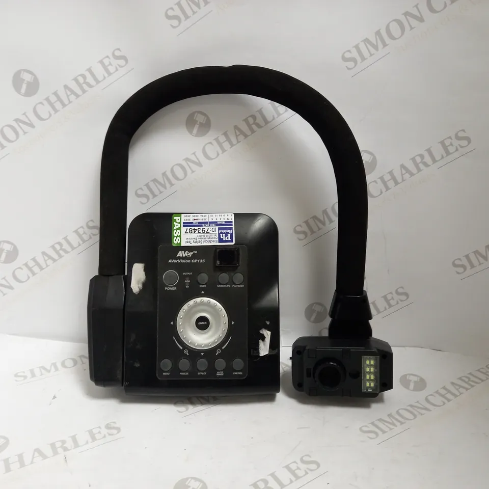 AVERMEDIA AVERVISION CP135 DOCUMENT CAMERA