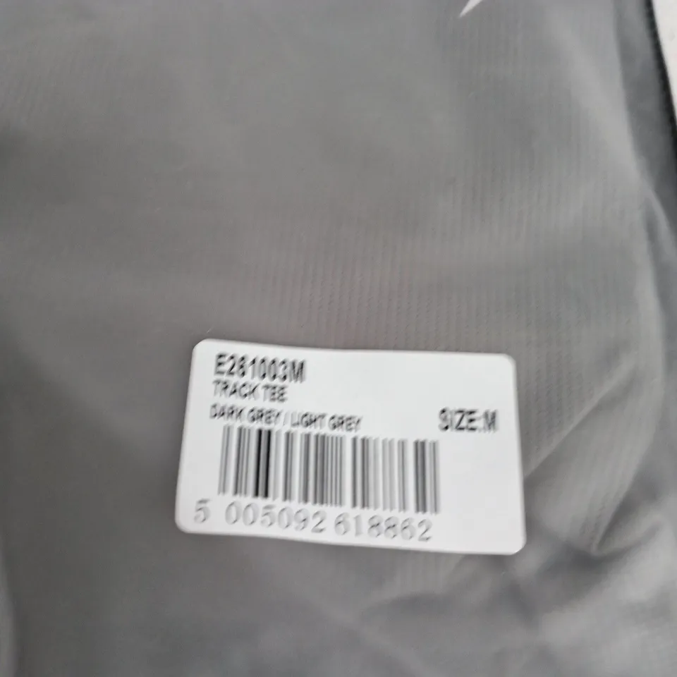 TRACK TEE – DARK GREY / LIGHT GREY, SIZE M