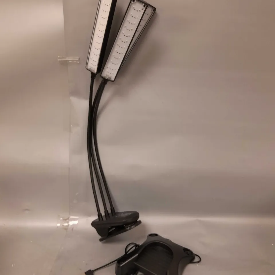 BOXED BELL & HOWELL GROW BURST LED FLEXIBLE 3 HEAD GROW LIGHT
