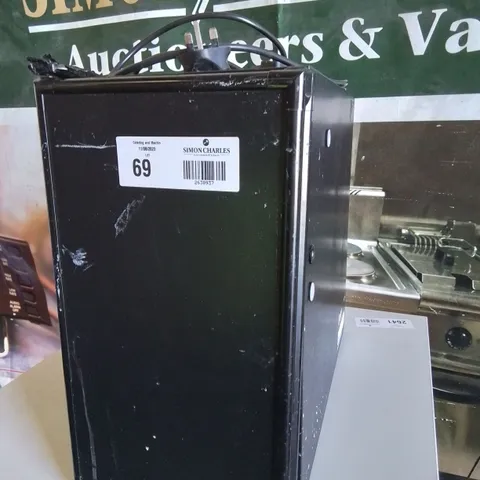 VITRIFRIGO COUNTER TOP MILK FRIDGE 240V Model FG14CBUK