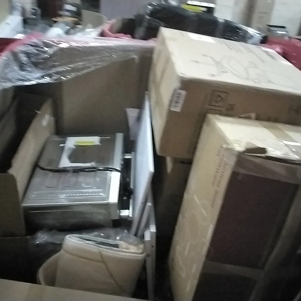 PALLET OF ASSORTED HOUSEHOLD GOODS AND PRODUCTS TO INCLUDE;COMPUTER DESK,STEAM CLEANER,OFFICE CHAIR