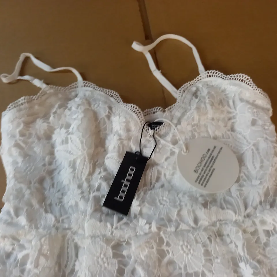 BOOHOO STRAPPY CROCHET LACE SKATER MIDI DRESS IN WHITE - 12