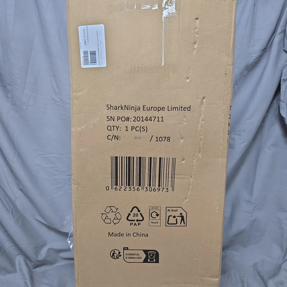 SHARK ANTI HAIR WRAP UPRIGHT VACUUM CLEANER