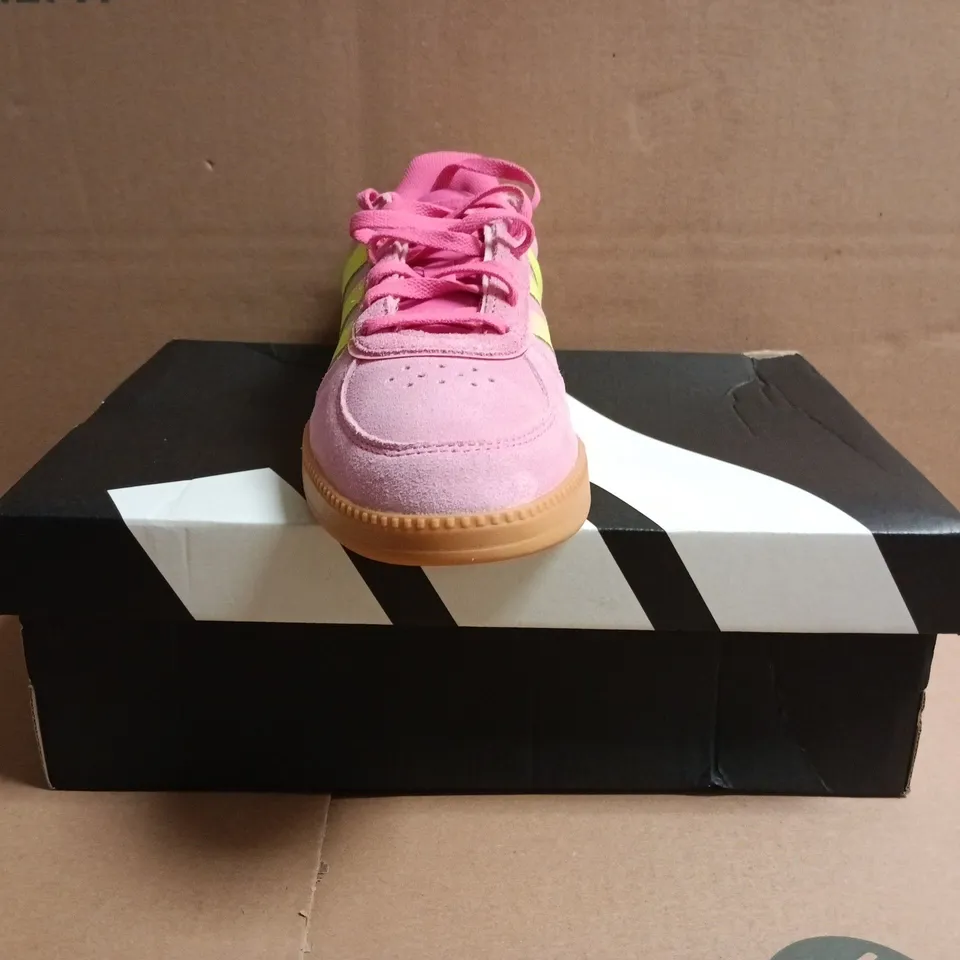 BOXED PAIR OF ADIDAS BREAKNET SLEEK TRAINERS IN PINK/LIME SIZE UK 6.5