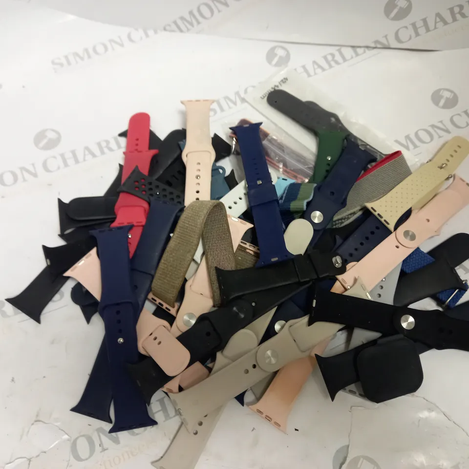 APPROX 30 ASSORTED LOOSE SMART WATRCH STRAPS IN VARIOUS DESIGNS AND SIZES. 