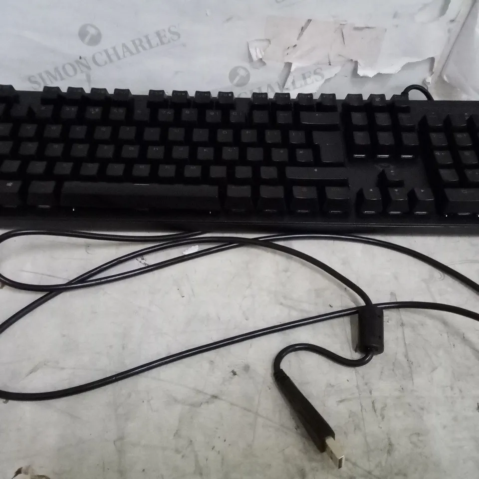 BOXED TRUST GXT1863 THAZ MECHANICAL KEYBOARD 