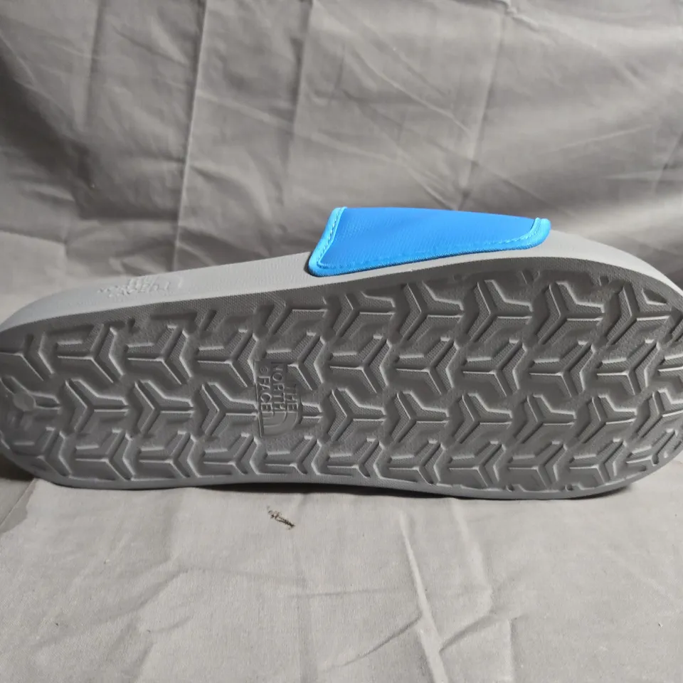 THE NORTH FACE BASECAMP SLIDES - UK SIZE 10
