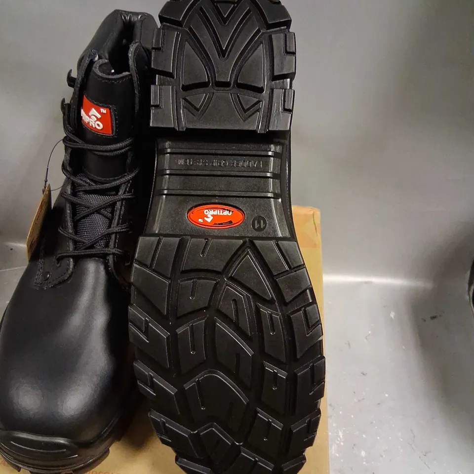 BOXED OPTIPRO BLACK SAFETY BOOTS SIZE 11