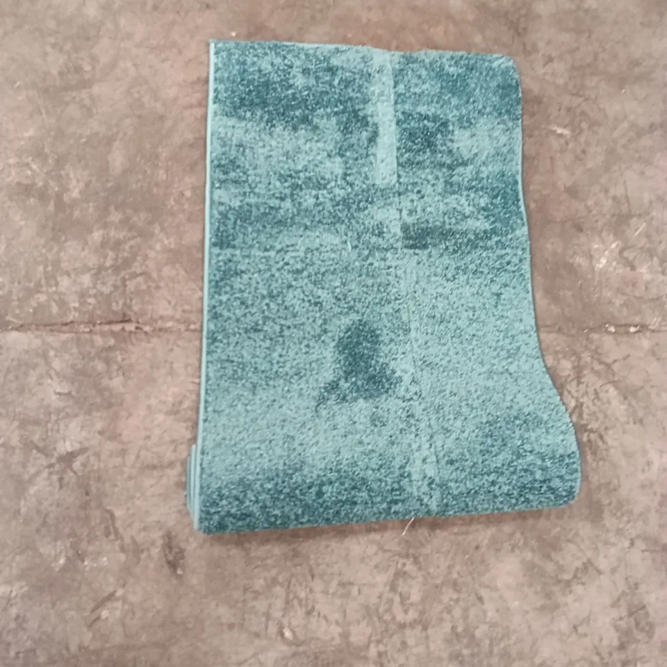STILLAGE TO CONTAIN APPROXIMATELY 29X DESIGNER AREA RUGS