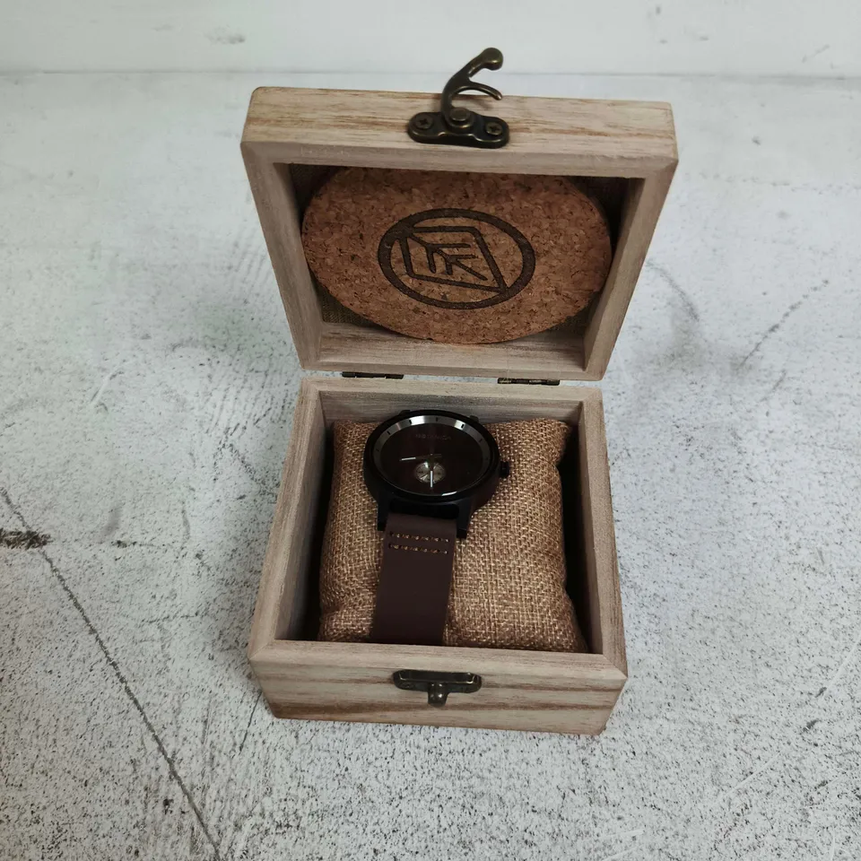 BOXED BOTANICA WOOD DIAL WATCH