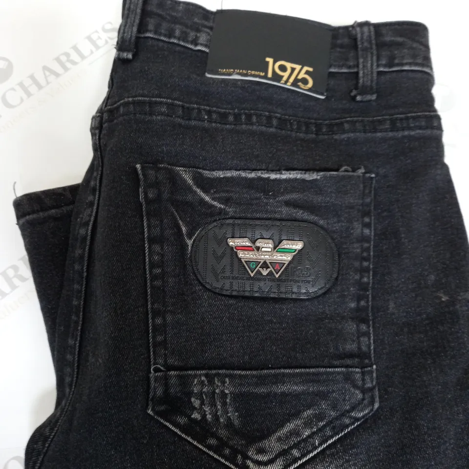 GIORGIO ARMANI WASHED DENIM JEANS SIZE 32"