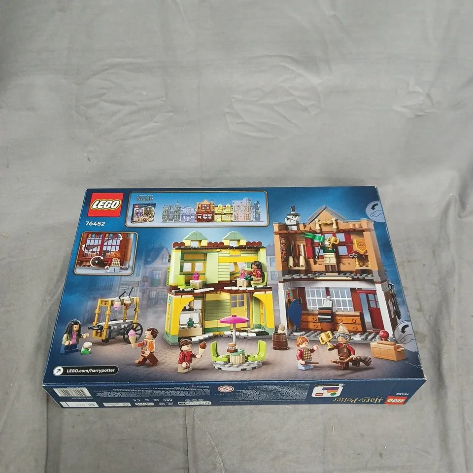 LEGO HARRY POTTER 76452 QUALITY QUIDDITCH SUPPLIES & ICE CREAM PARLOUR – 795 PIECES, BOXED