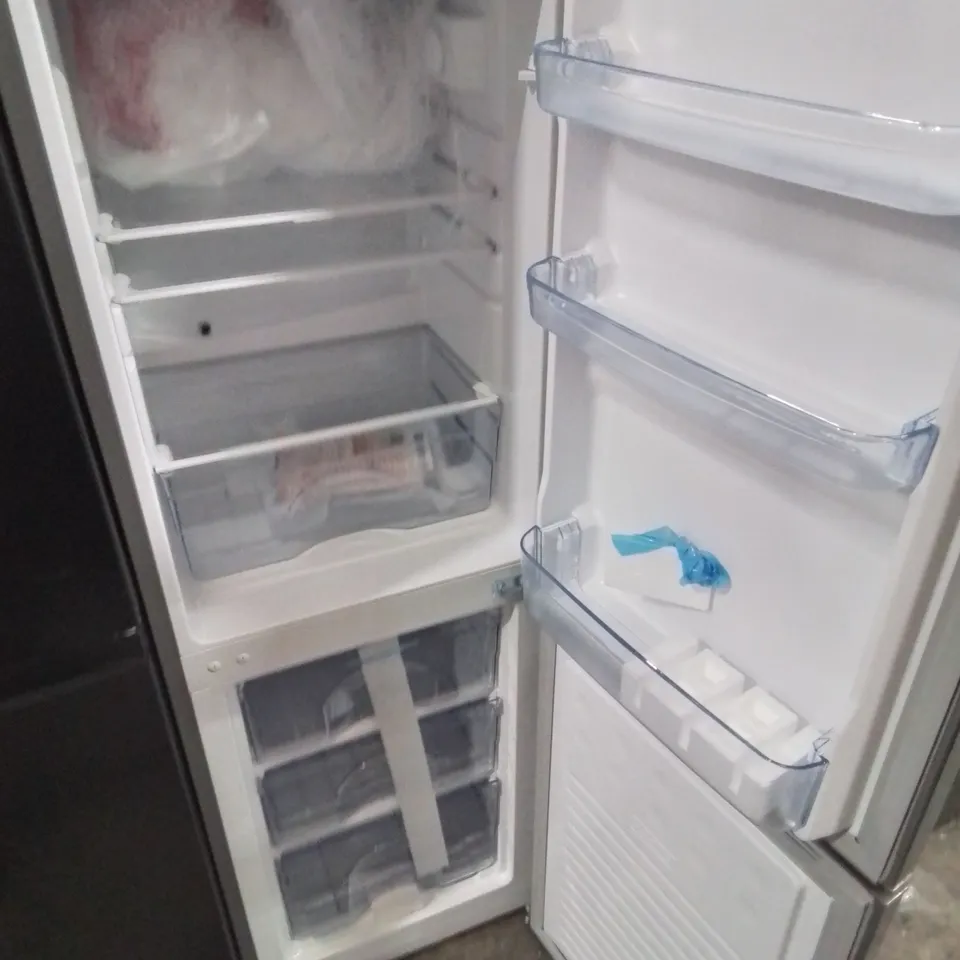 SWAN 50/50 FRIDGE FREEZER IN SILVER 