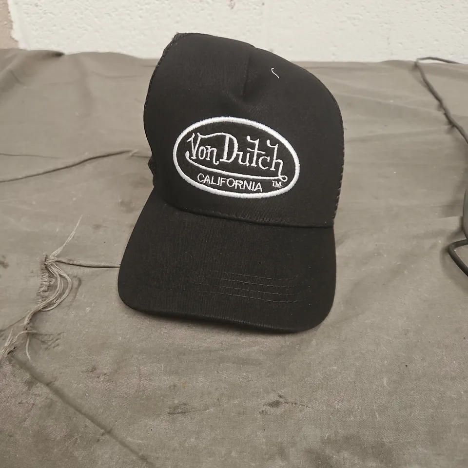 VON DUTCH CALIFORNIA CAP – BLACK BASEBALL CAP