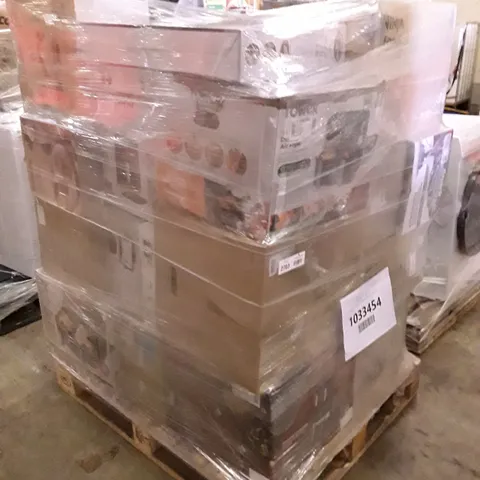 PALLET OF APPROXIMATELY 30 UNPROCESSED RAW RETURN HOUSEHOLD AND ELECTRICAL GOODS TO INCLUDE;