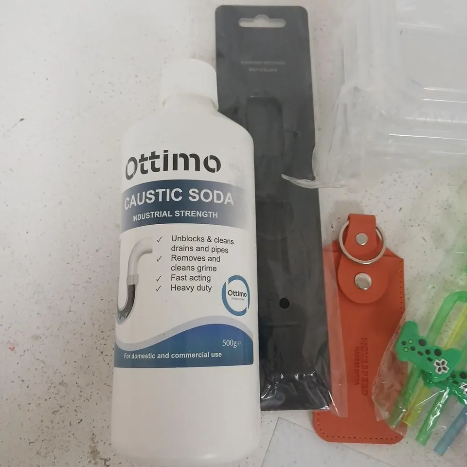 ASSORTED TOOLS, HARDWARE & CLEANING ITEMS – CUTTING DISCS, TUBE ROLLER KIT AND CAUSTIC SODA