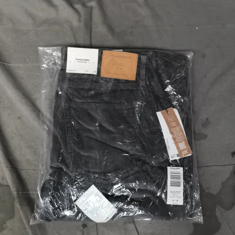 JACK & JONES BAGGY FIT CORDUROY PANTS IN CASTLEROCK SIZE 33/34