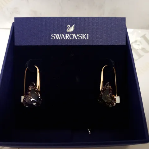 SWAROVSKI PAIR OF CRYSTAL/GOLD EFFECT DROP EARRINGS