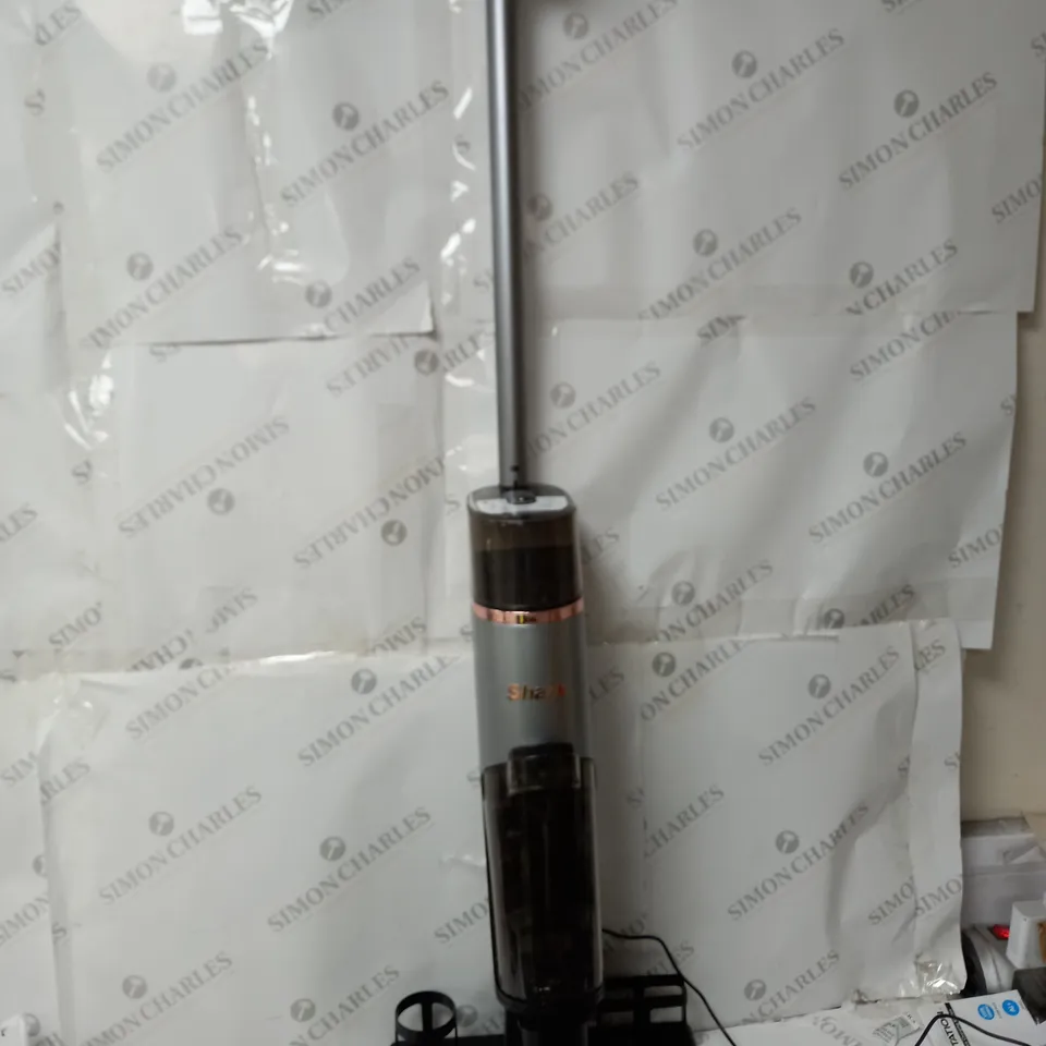OUTLET BOXED SHARK HYDROVAC WET & DRY CORDLESS 3-IN-1 HARD FLOOR CLEANING SYSTEM