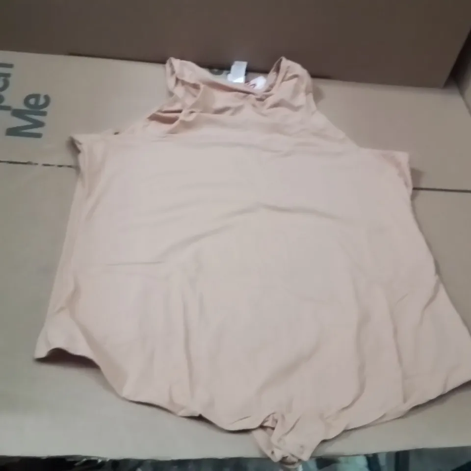 BOXED BRAND NEW APPROXIMATELY 15 MAGISCULPT RACER BODY TOP SIZE 30 COLOUR LATTE