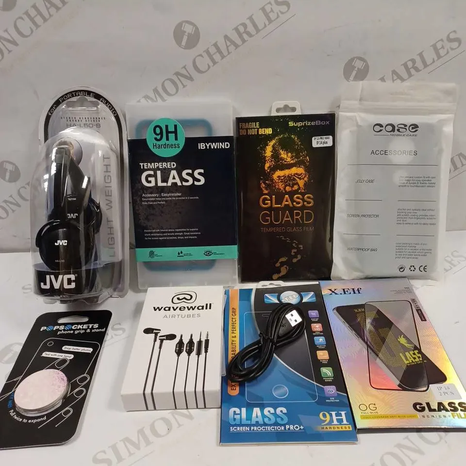 LOT TO CONTAIN APPROX 20 X ASSORTED PHONE ACCESSORIES, INCLUDES HEADPHONES, SCREEN CASES, SCREEN PROTECTORS, EARPHONES ETC 