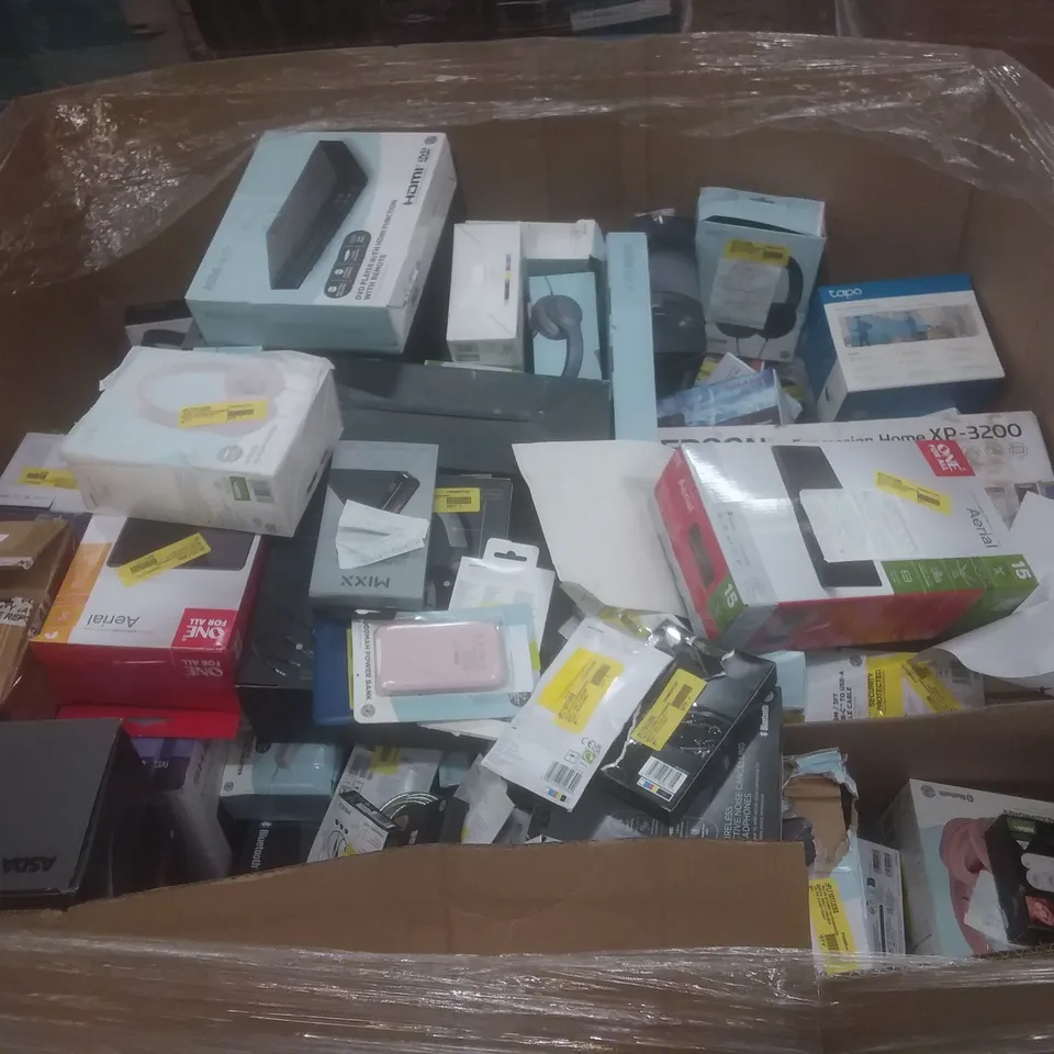 PALLET OF LARGE AMOUNT OF ASSORTED PRODUCTS TO INCLUDE PRINTERS, GAMING HEADSETS, AND AERIALS ETC.