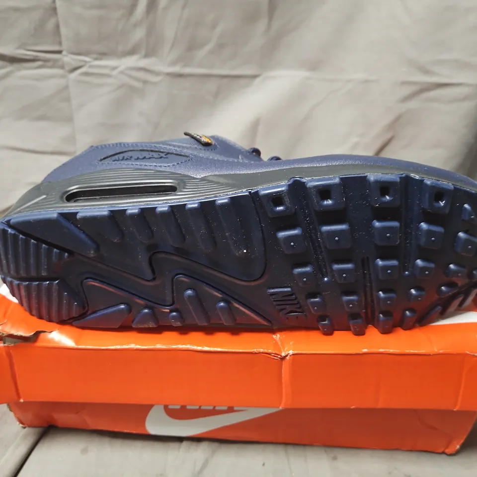 BOXED NIKE AIR MAX 90 SURPLUS NAVY/BLUE TRAINERS – MEN'S UK 10 (DC9389-400)