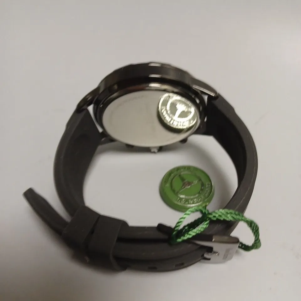 BOXED MANN EGERTON DYNAMIC BLACK DIAL WATCH 