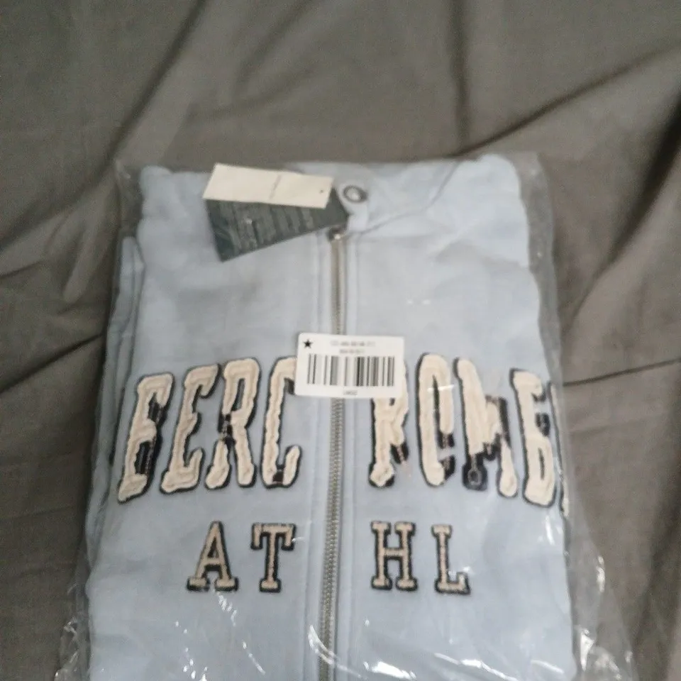 ABERCROMBIE & FITCH LIGHT BLUE ZIP HOODIE WITH ATHLETIC LETTERING ACROSS CHEST SIZE L