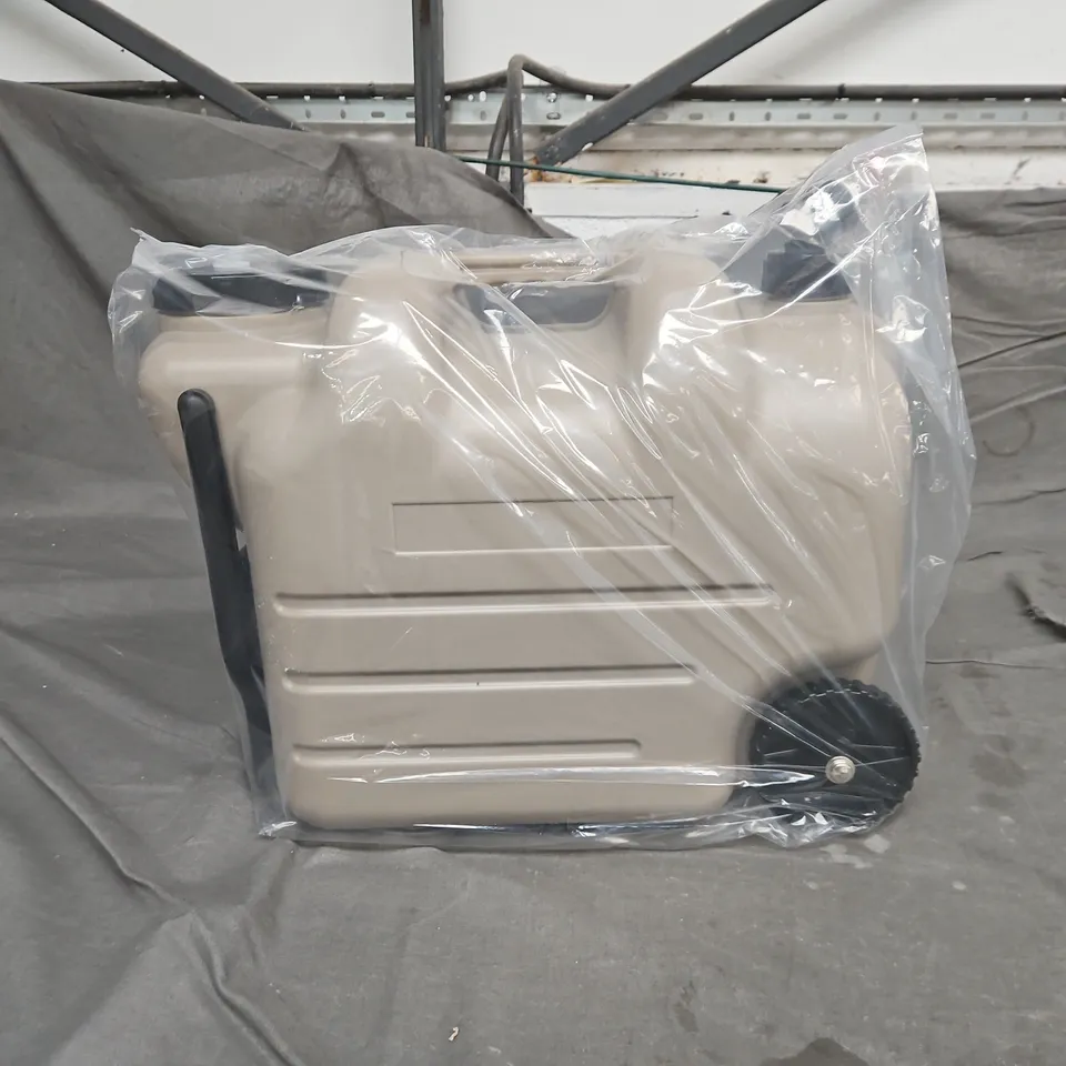 BOXED BREEINS CAMPING WATER CONTAINER 
