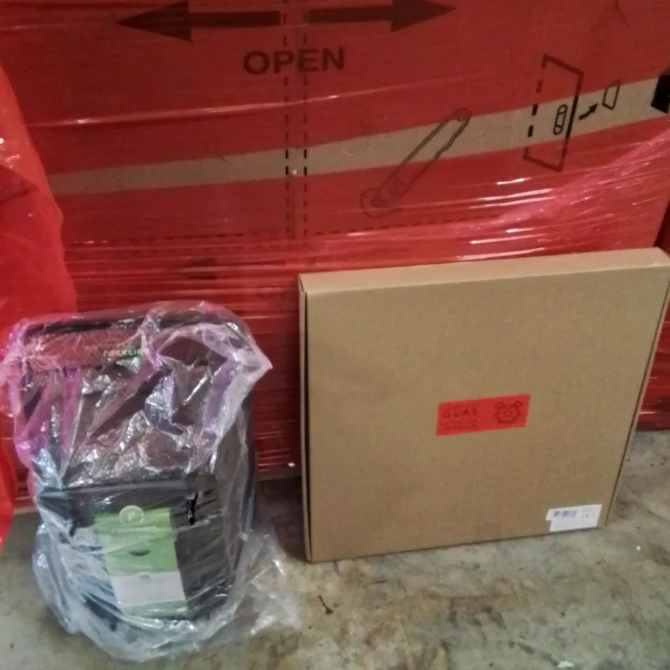 PALLET OF ASSORTED HOUSEHOLD GOODS AND PRODUCTS TO INCLUDE;MIRROR,BASKET TRUNK