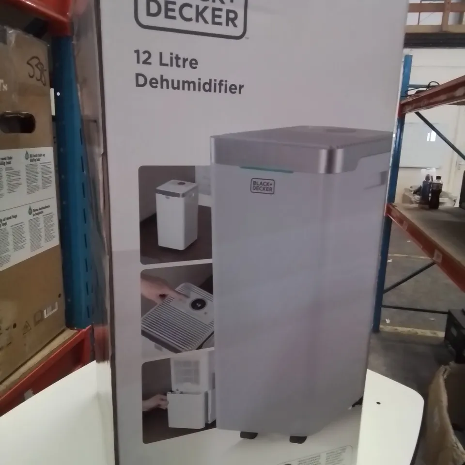 BOXED BLACK & DECKER 12Litre DEHUMIDIFIER 