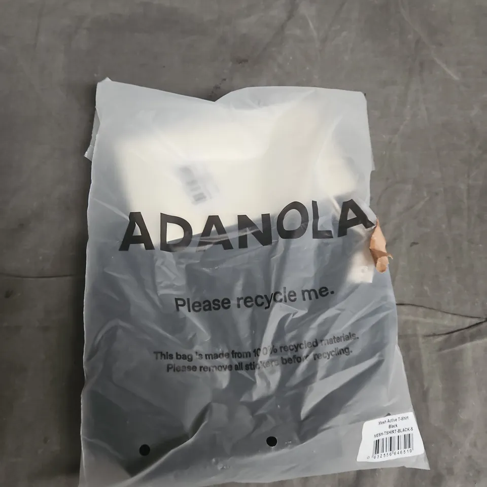 ADANOLA MESH ACTIVE T-SHIRT – BLACK SIZE S