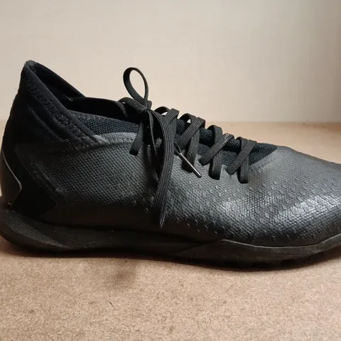 BOXED PAIR OF ADIDAS BLACK TRAINERS - UK SIZE 9
