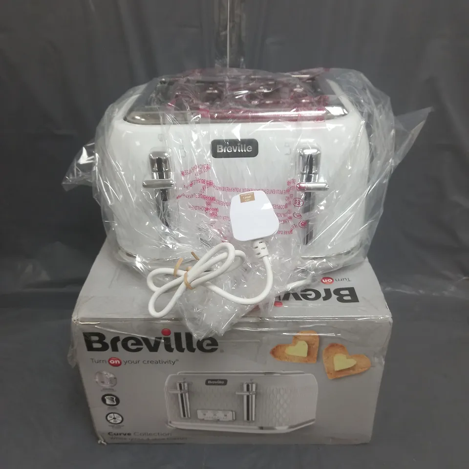 BOXED BREVILLE CURVE COLLECTION 4 SLICE TOASTER IN WHITE GLOSS