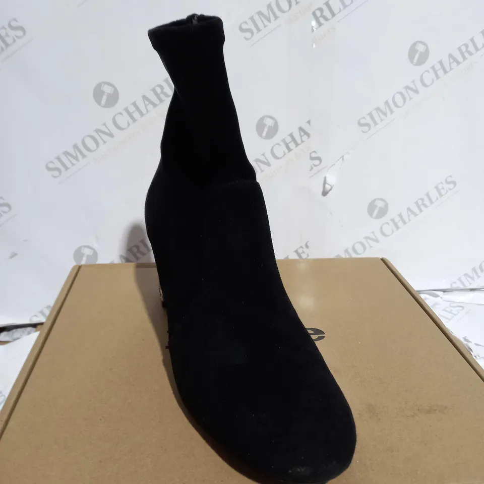 BOXED DUNE JEWEL HEEL BOOT - UK SIZE 5