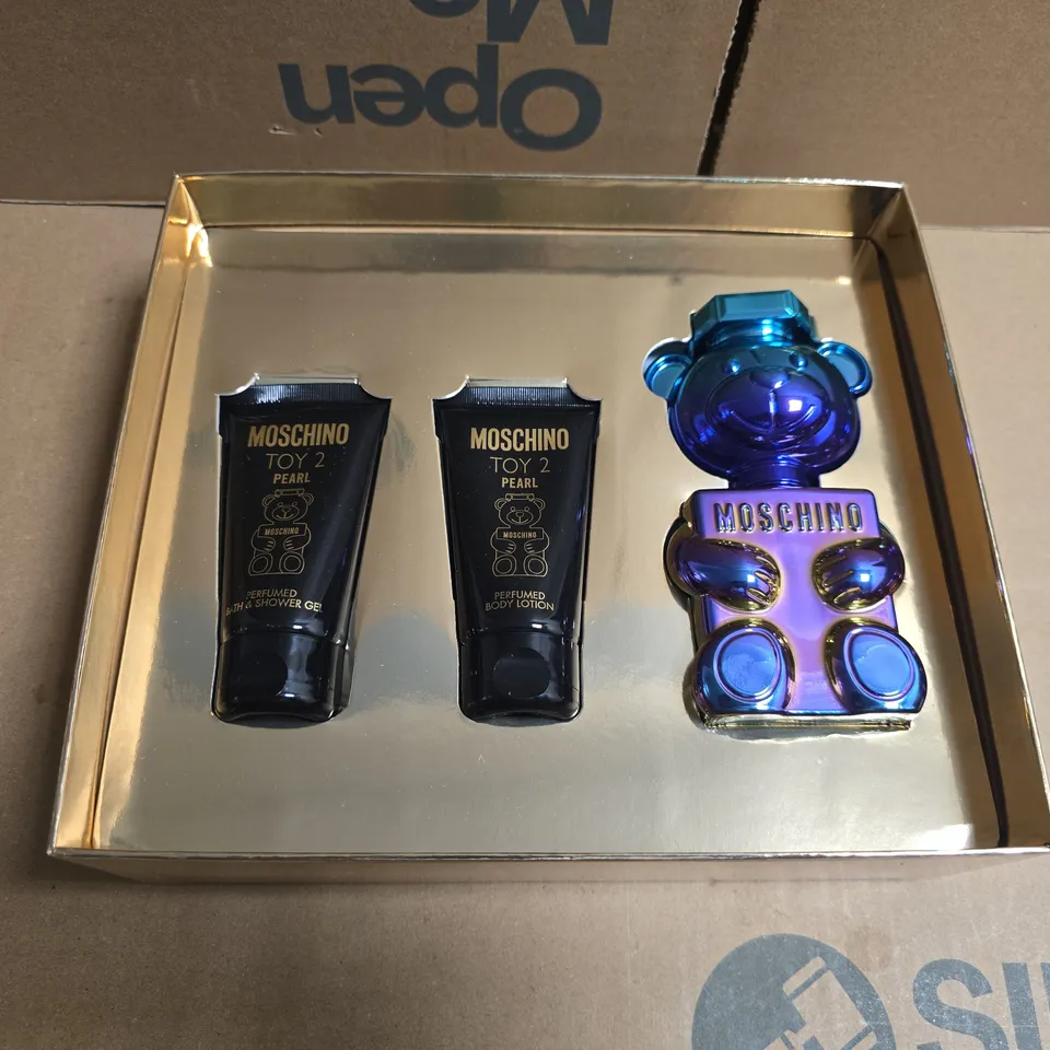 MOSCHINO TOY 2 PEARL GIFT SET 