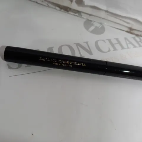 LAURA GELLAR EYELINER