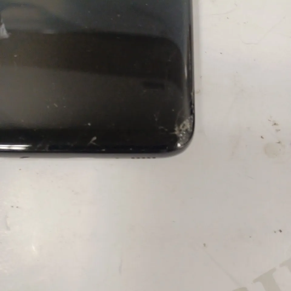 SAMSUNG GALAXY S8 MOBILE PHONE